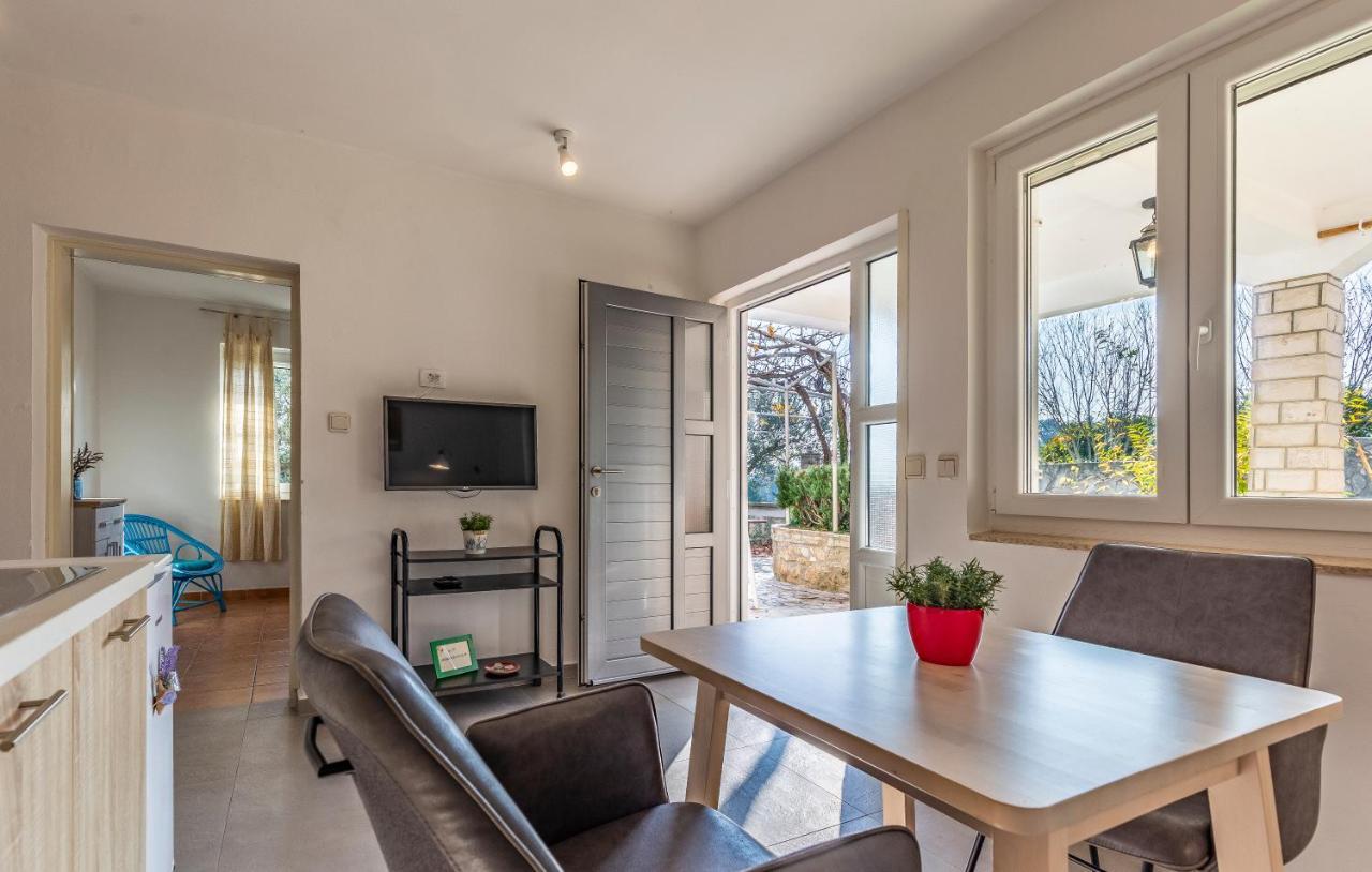 Apartments Pimpinella Premantura Ngoại thất bức ảnh
