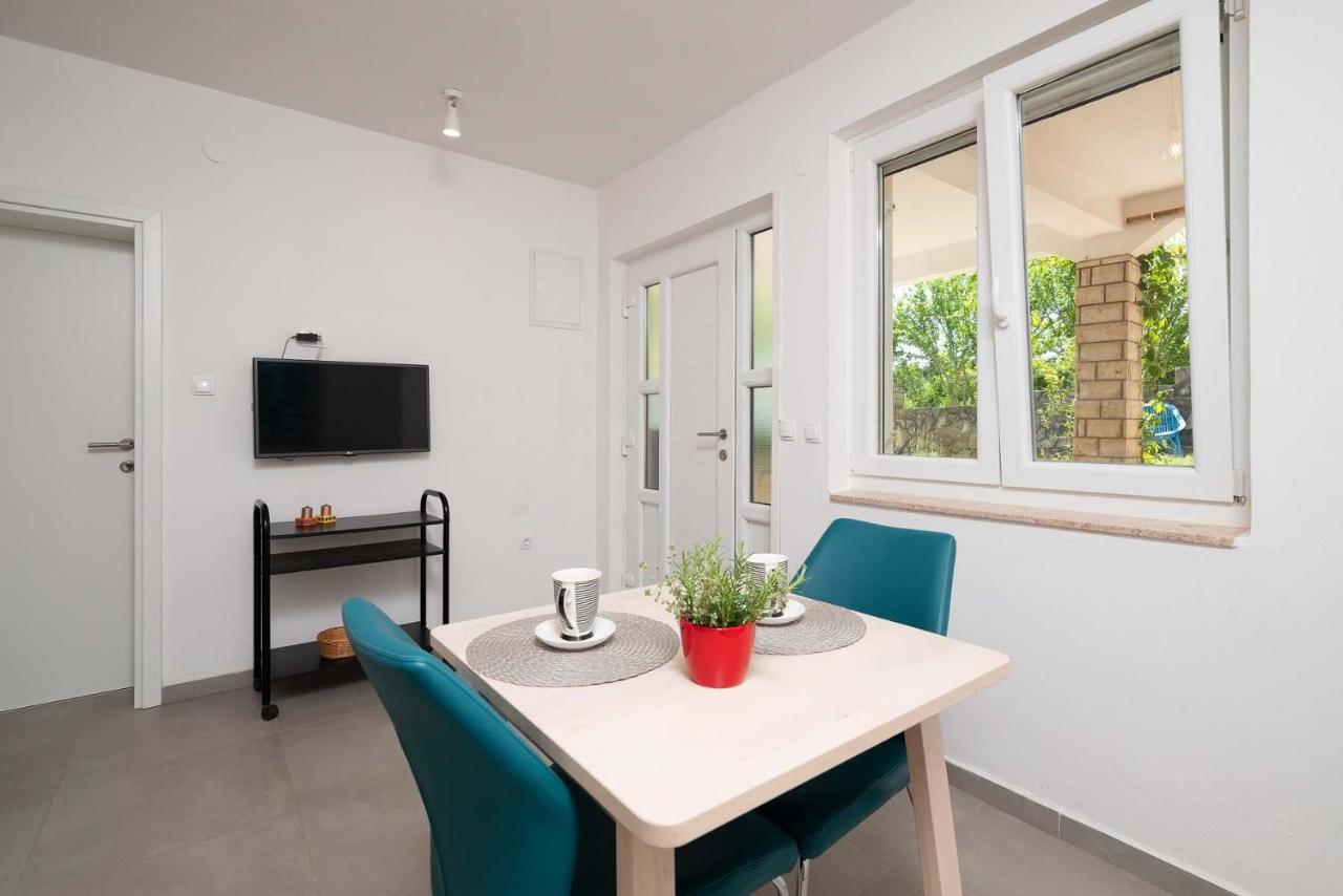 Apartments Pimpinella Premantura Ngoại thất bức ảnh