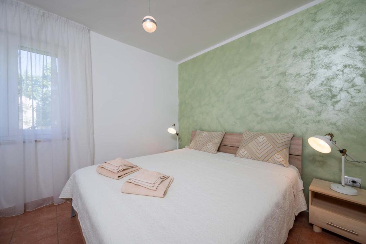 Apartments Pimpinella Premantura Ngoại thất bức ảnh